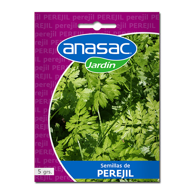 En esta imagen se ve un sobre de semillas de Perejil. Contiene 5 gramos y es marca ANASAC Jardín. En la foto del envase se ven plantas de perejil.